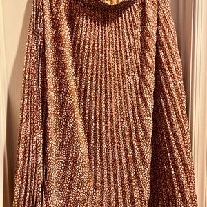 Women’s Pleated Maxi Skirt